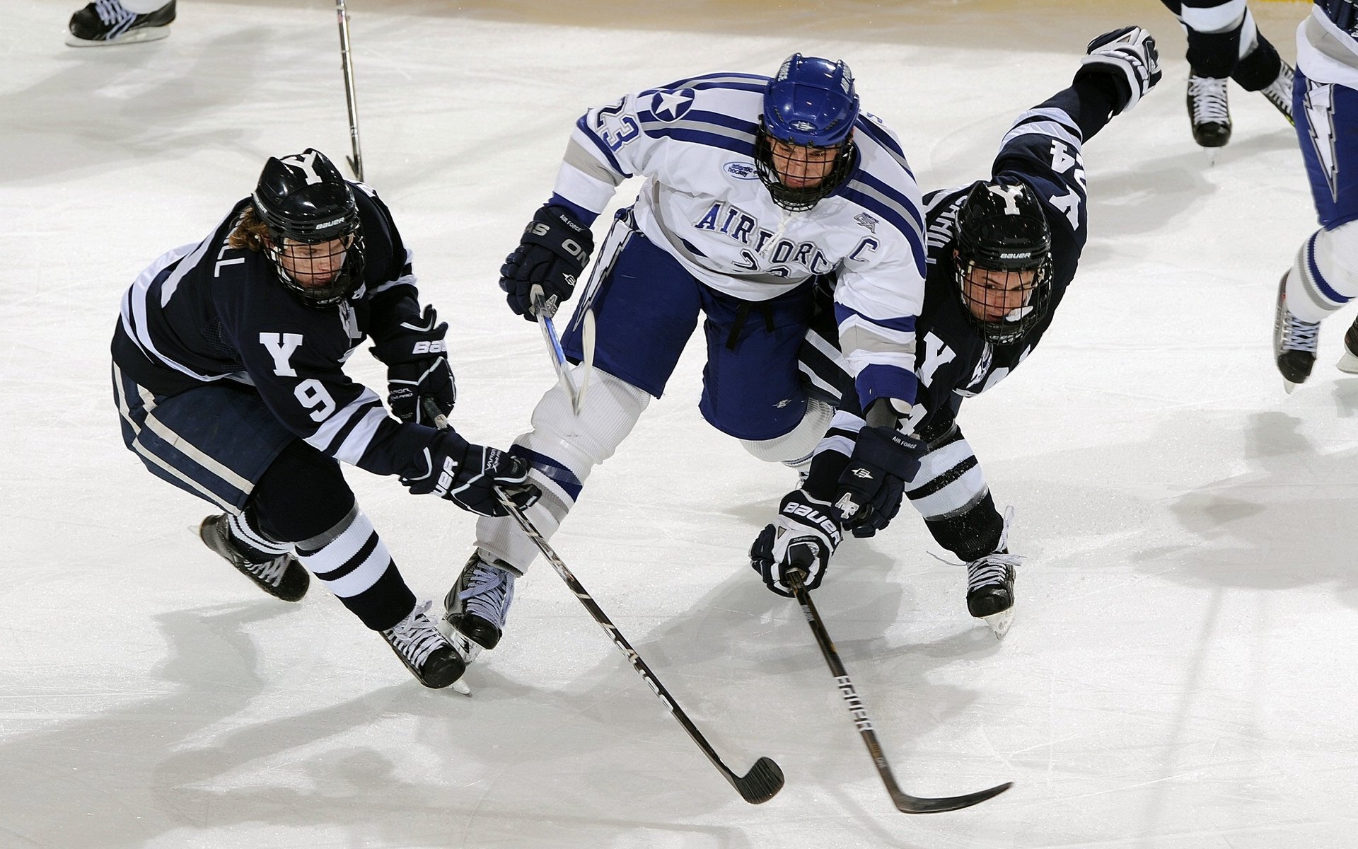 瑞士队引发争议！，TheShy官方宣布锐不可当新规观众掌声雷动